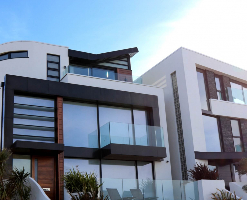 modern-building-against-sky-323780